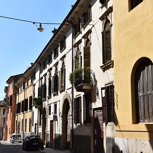 Stay In Verona Center